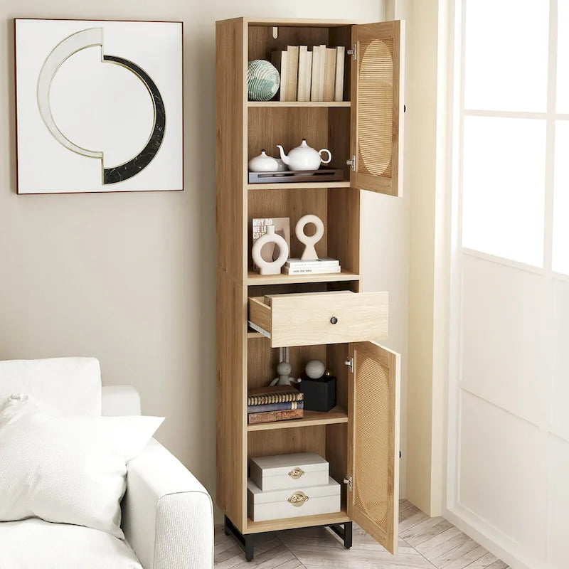 Meuble de rangement haut et étroit pour salle de bain avec portes en rotin et tiroir beige