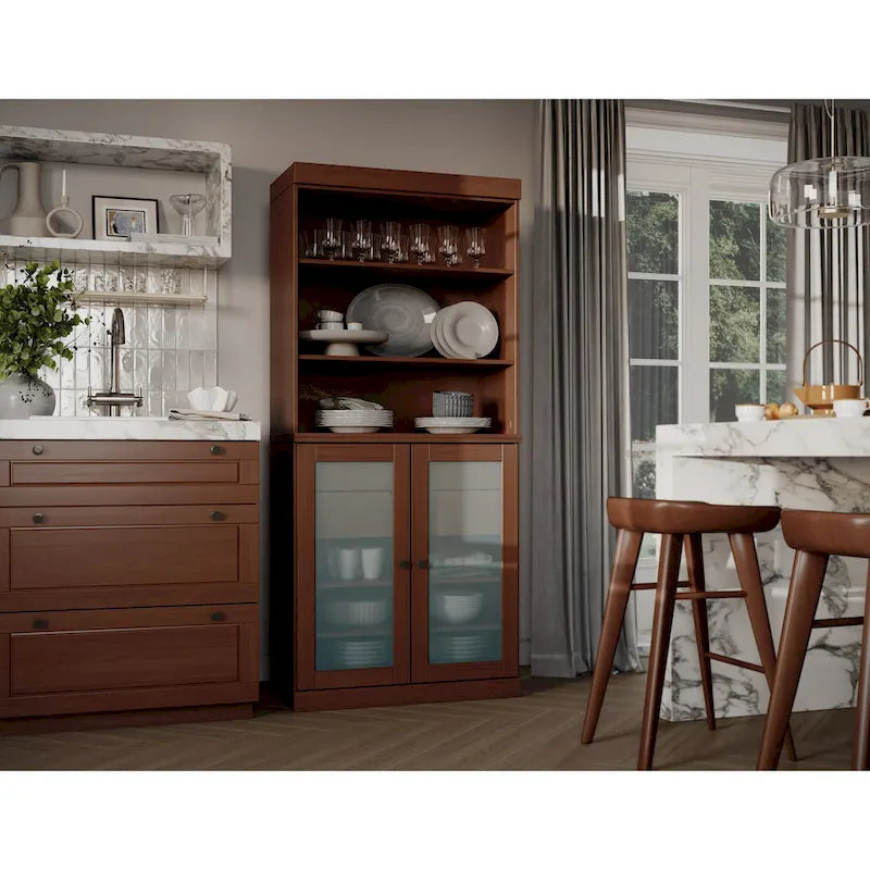 Meuble de rangement en bois massif avec portes en verre dépoli et étagères réglables, plusieurs coloris